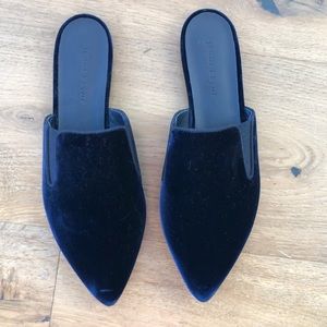 Jenni Kayne Navy Velvet Mule 40.5